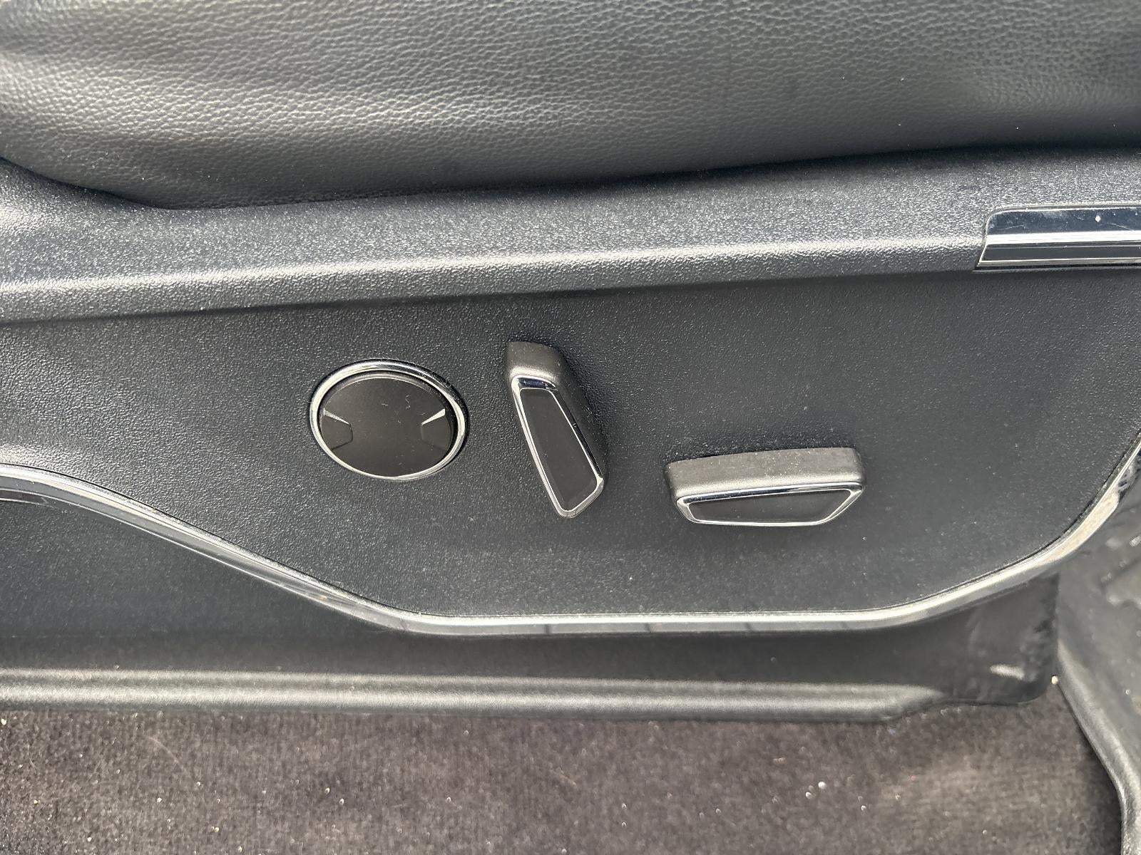 2021 Ford F-150 LARIAT 4WD SuperCrew 5.5' Box