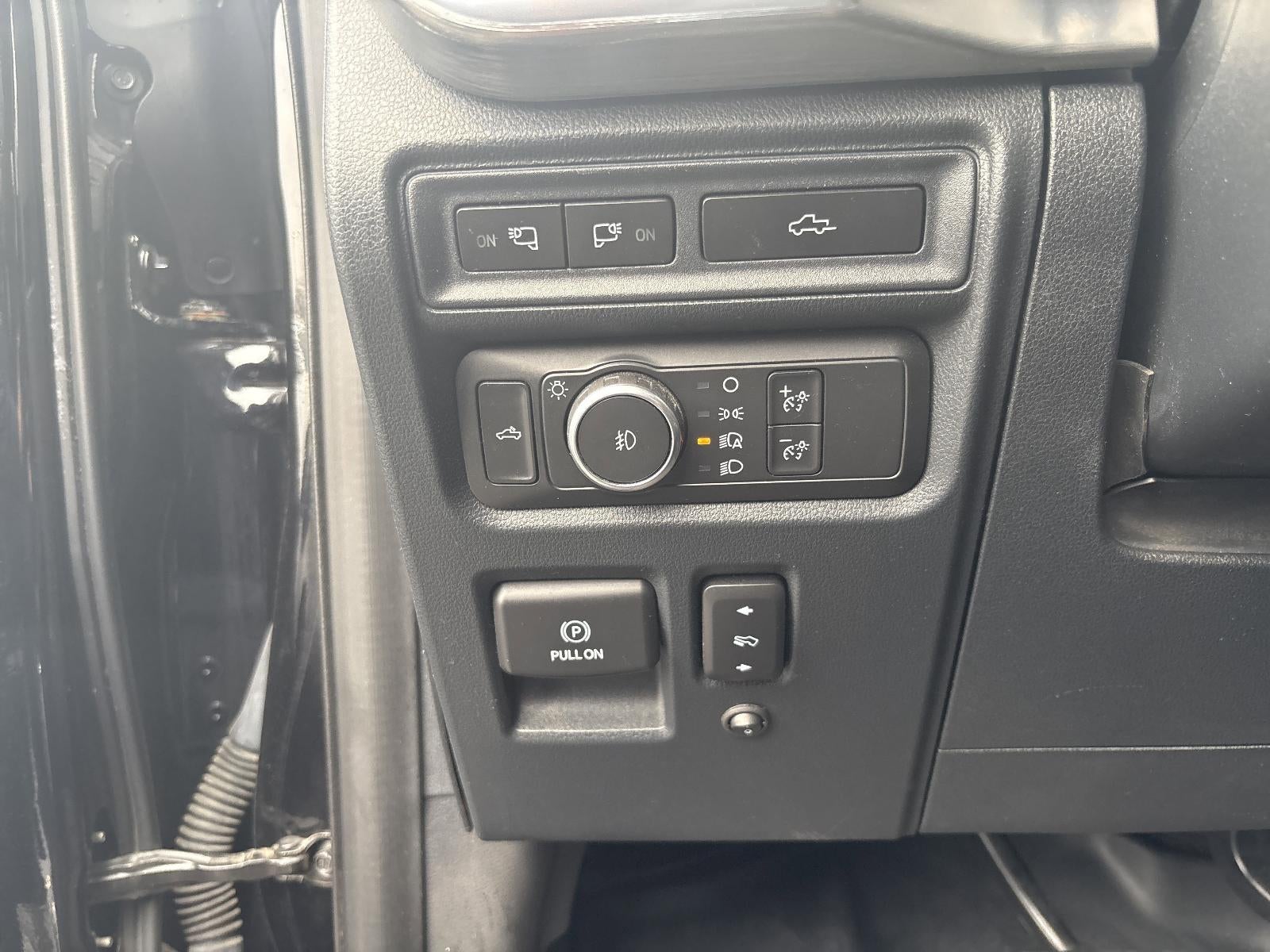 2021 Ford F-150 LARIAT 4WD SuperCrew 5.5' Box