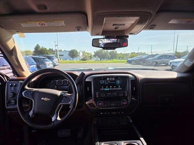 2015 Chevrolet Silverado 2500HD Built After Aug 14 Crew Cab Standard Box 4-Wheel Drive High Country
