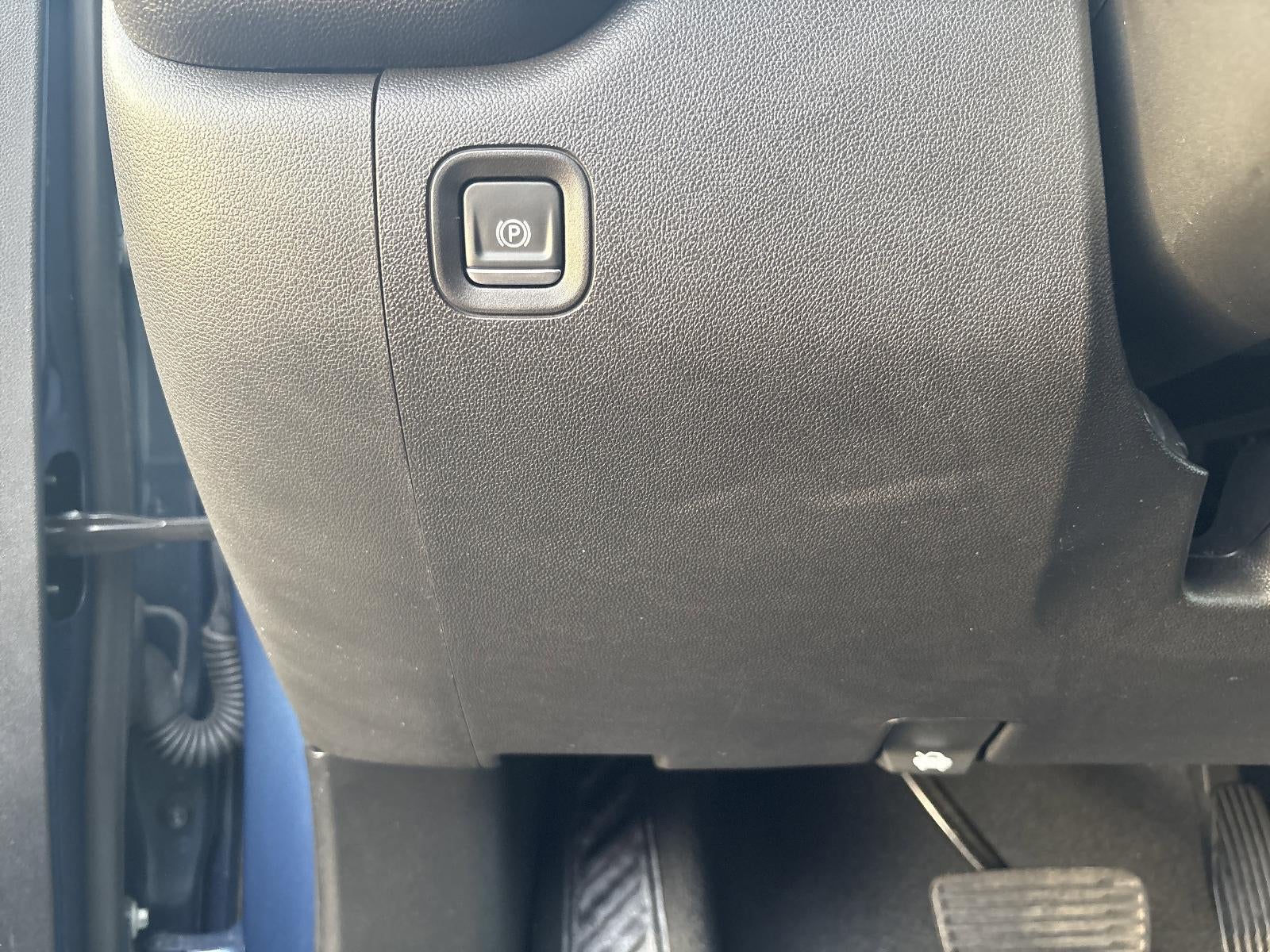 2024 Chevrolet Silverado 1500 Crew Cab Short Box 4-Wheel Drive Custom