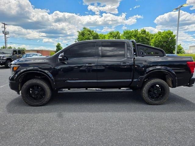 2019 Nissan Titan 4x4 Crew Cab SL