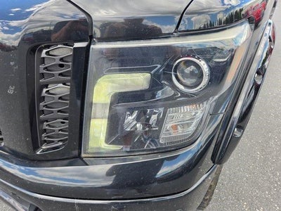 2019 Nissan Titan 4x4 Crew Cab SL