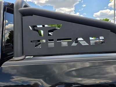 2019 Nissan Titan 4x4 Crew Cab SL
