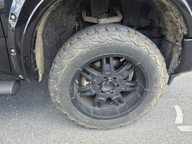 2019 Nissan Titan 4x4 Crew Cab SL