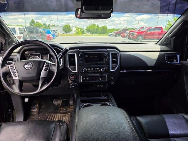 2019 Nissan Titan 4x4 Crew Cab SL