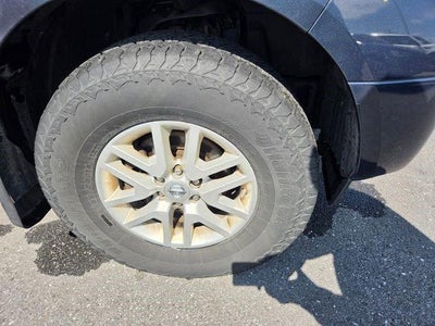 2017 Nissan Frontier 2017.5 Crew Cab 4x4 SV V6 Auto