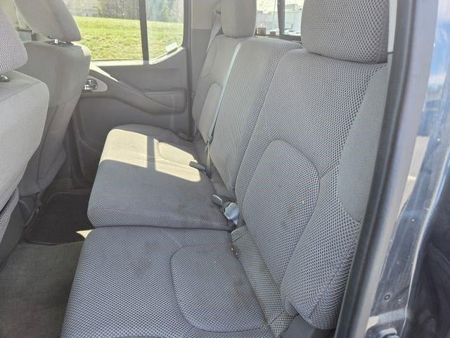 2017 Nissan Frontier 2017.5 Crew Cab 4x4 SV V6 Auto