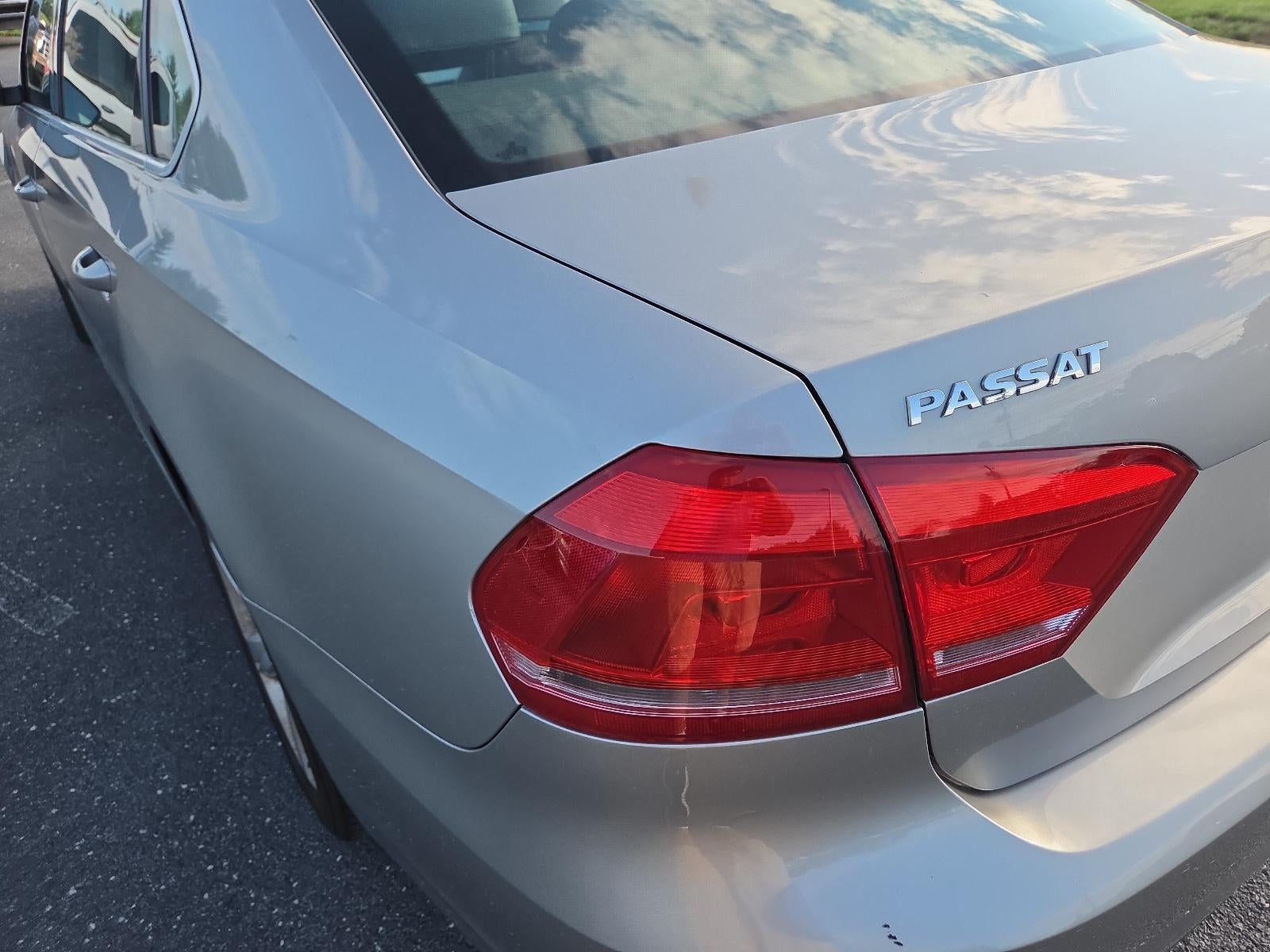 2012 Volkswagen Passat 4dr Sdn 2.5L Auto SE PZEV