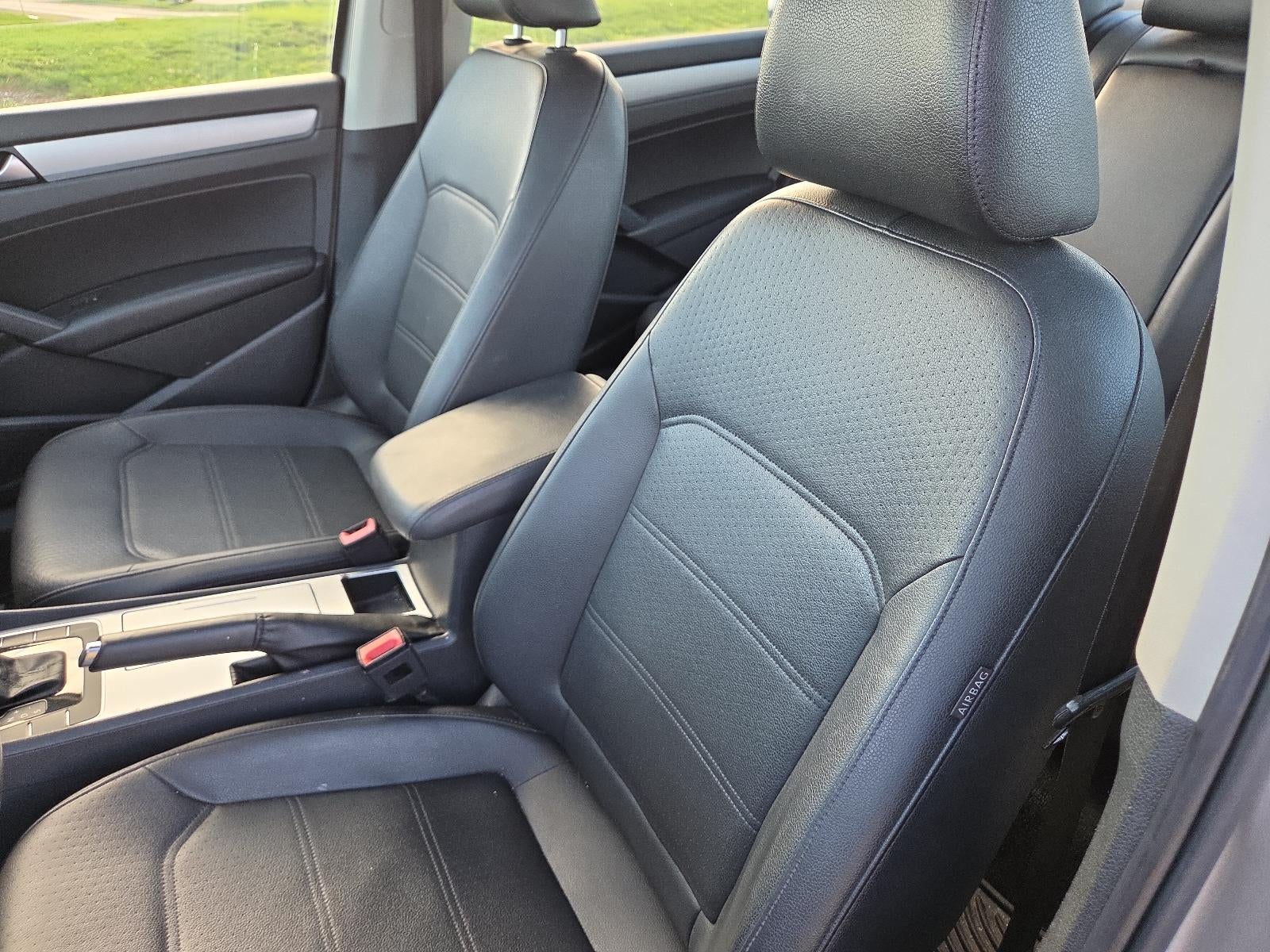 2012 Volkswagen Passat 4dr Sdn 2.5L Auto SE PZEV