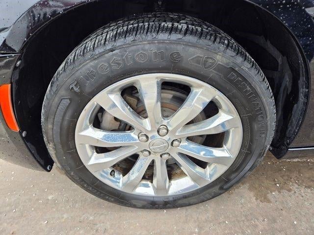 2016 Chrysler 300 4dr Sdn Limited AWD