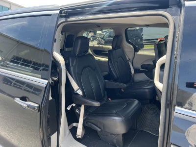 2018 Chrysler Pacifica Touring L Plus FWD