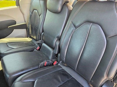 2017 Chrysler Pacifica Touring-L Plus FWD