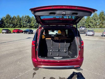2023 Chrysler Pacifica Hybrid Pinnacle FWD