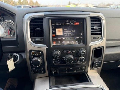 2017 RAM 1500 Big Horn 4x4 Crew Cab 5'7" Box