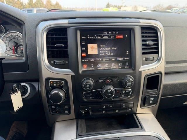 2017 RAM 1500 Big Horn 4x4 Crew Cab 5'7" Box