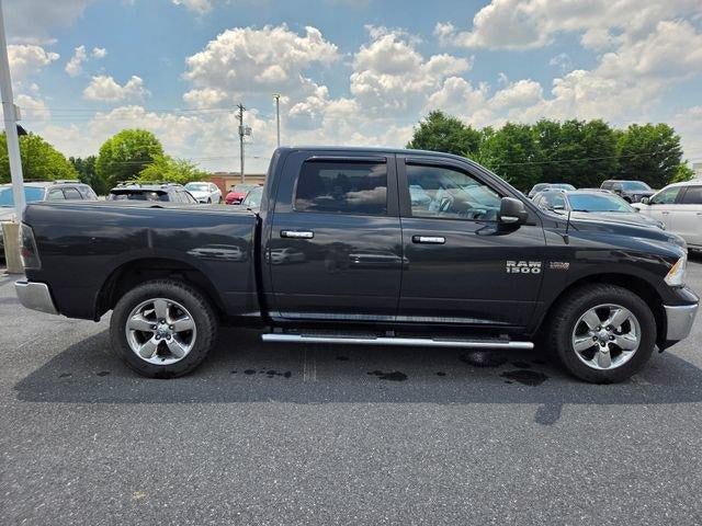 2017 RAM 1500 Big Horn 4x4 Crew Cab 5'7" Box