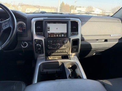 2016 RAM 1500 4WD Crew Cab 5.7 Ft Box Big Horn