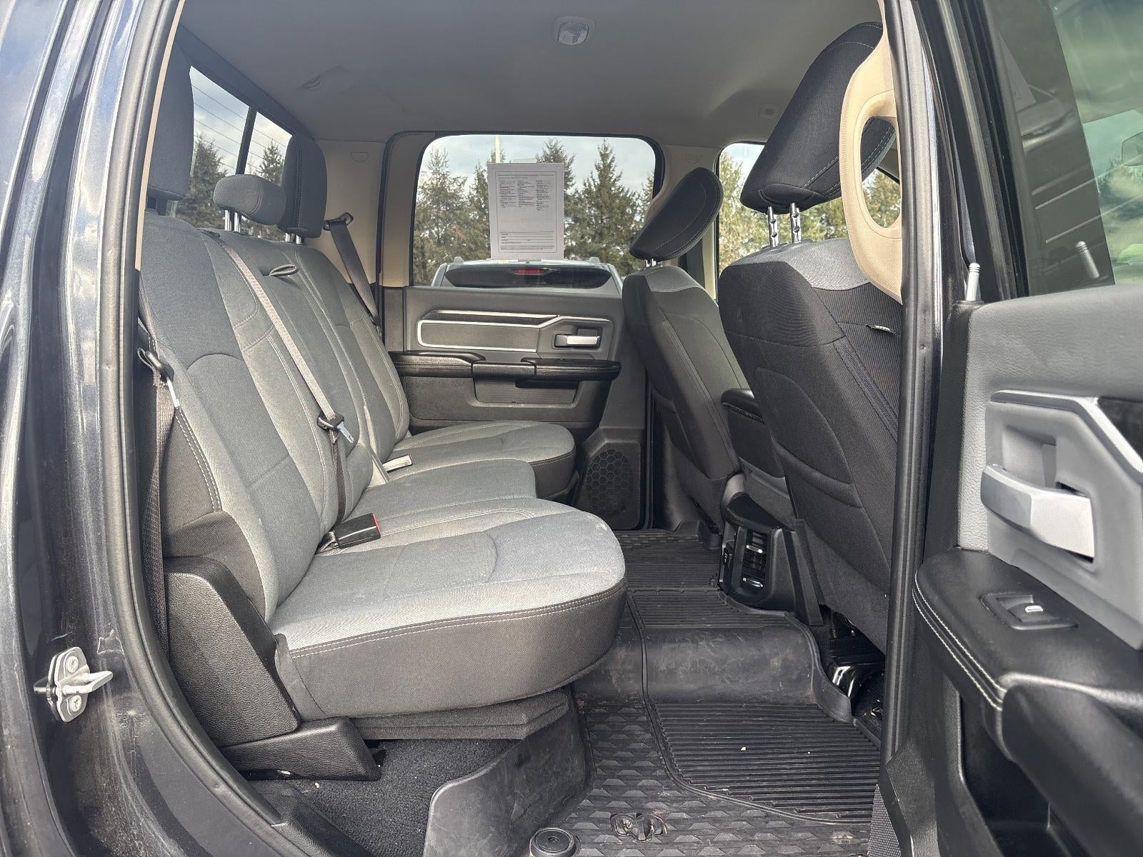 2020 RAM 2500 Big Horn 4x4 Crew Cab 6'4" Box