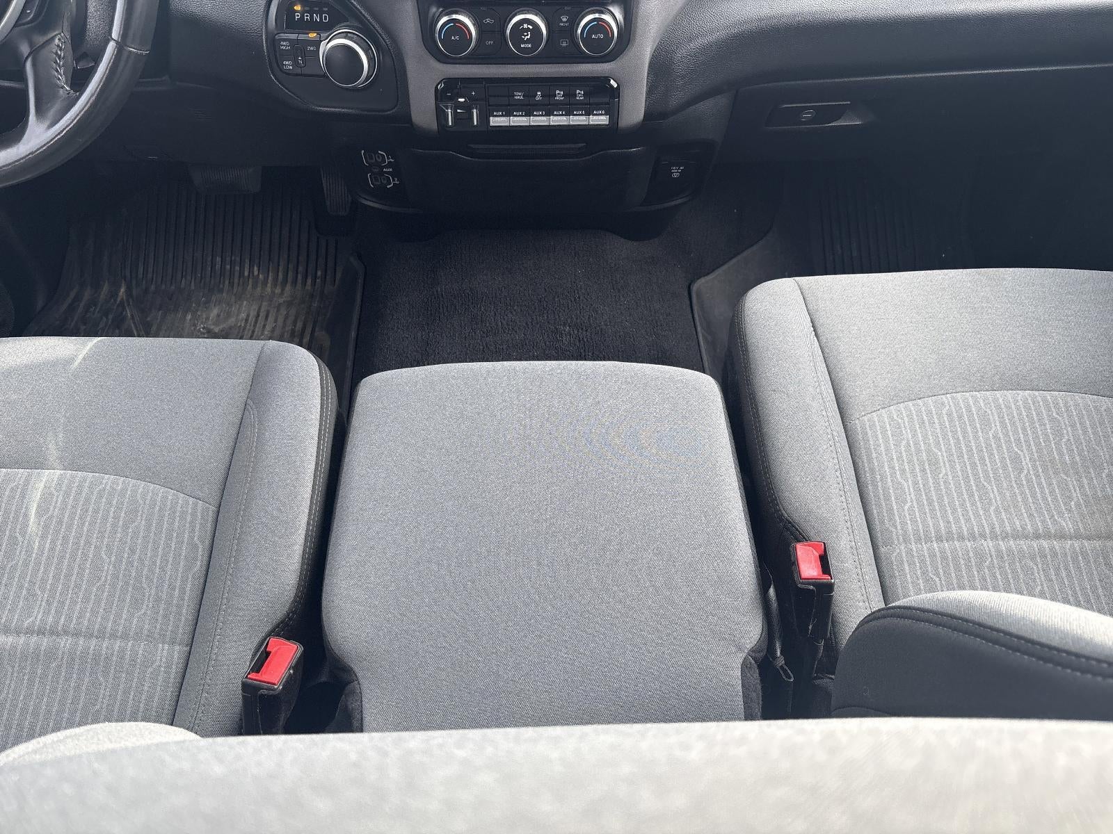 2020 RAM 2500 Big Horn 4x4 Crew Cab 6'4" Box