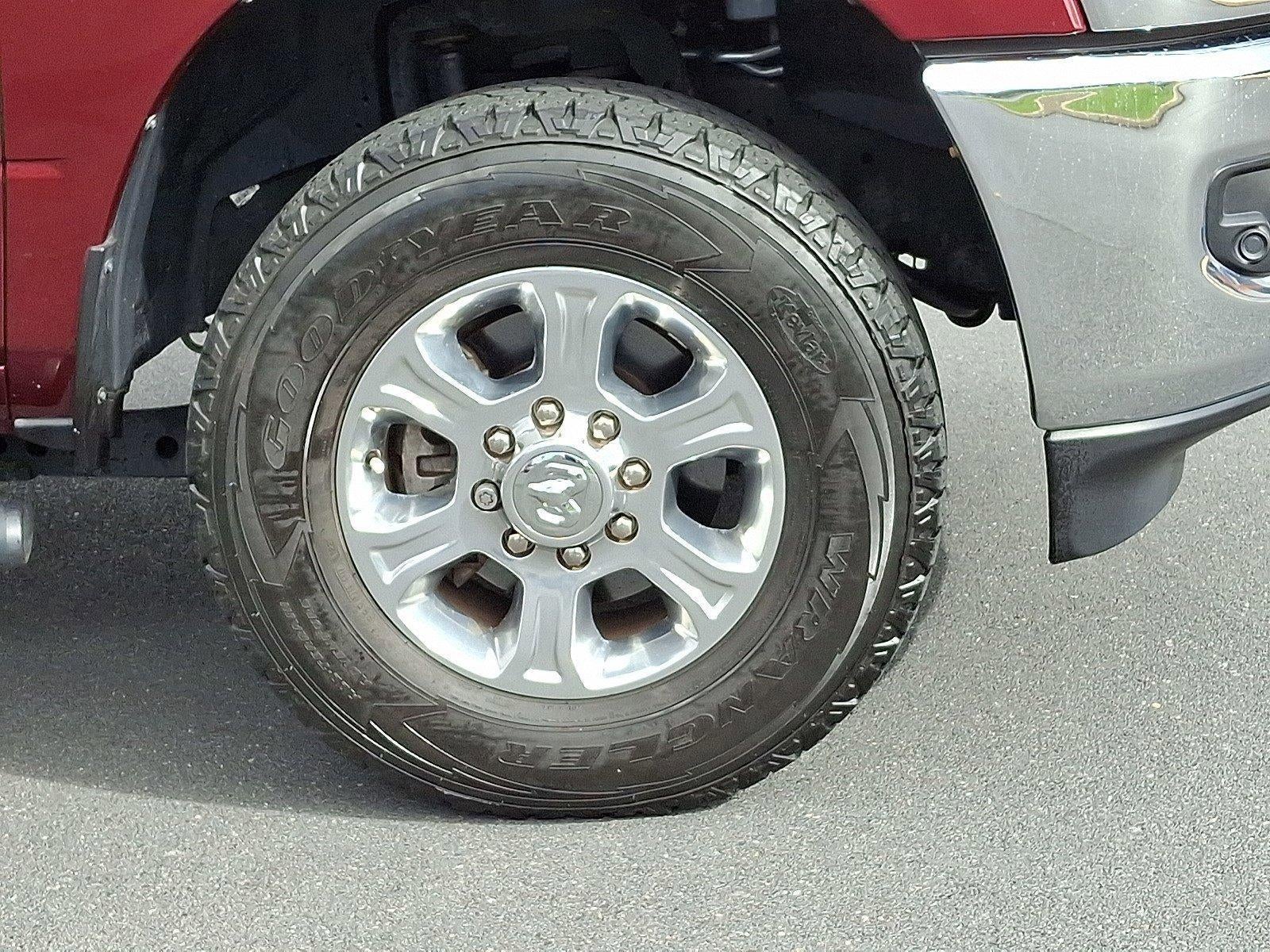 2020 RAM 2500 Big Horn 4x4 Crew Cab 6'4" Box