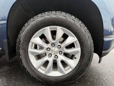 2020 Chevrolet Silverado 1500 Crew Cab Short Box 4-Wheel Drive Custom