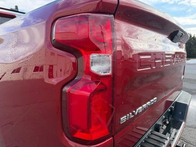 2021 Chevrolet Silverado 1500 Crew Cab Standard Box 4-Wheel Drive RST