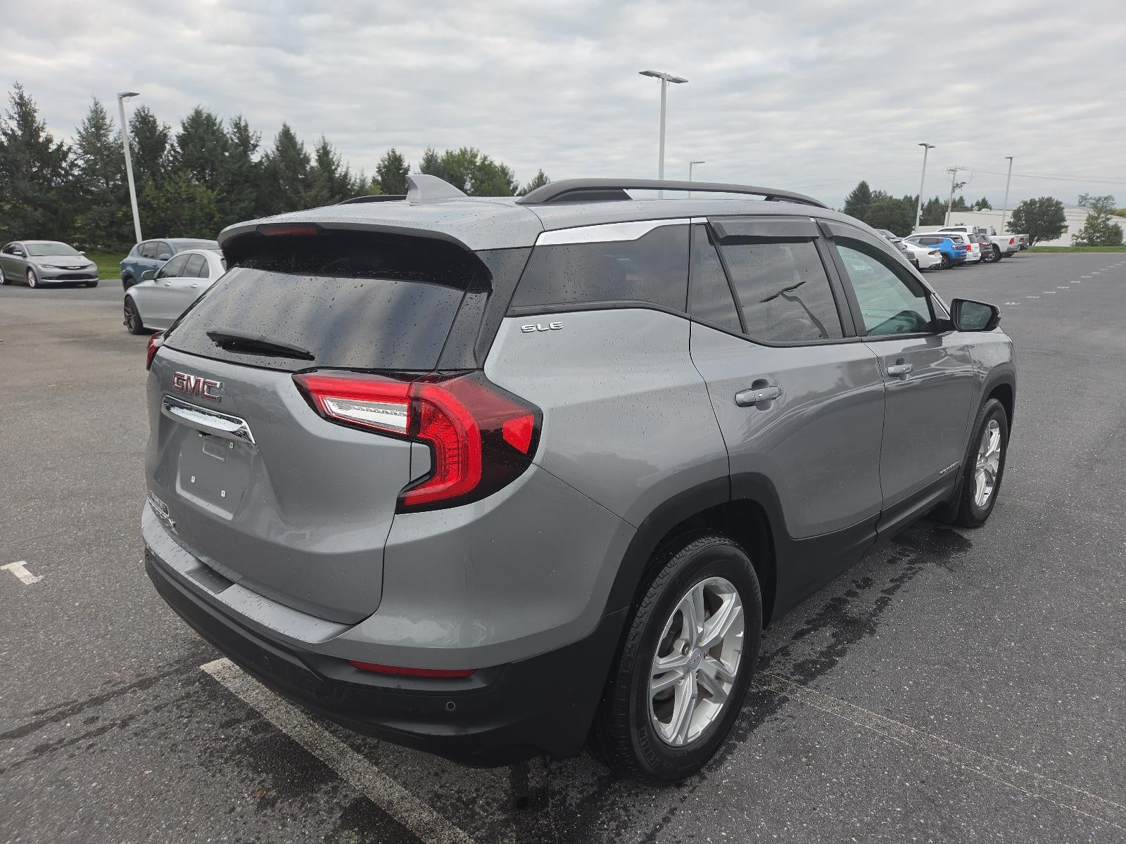 2023 GMC Terrain FWD 4dr SLE