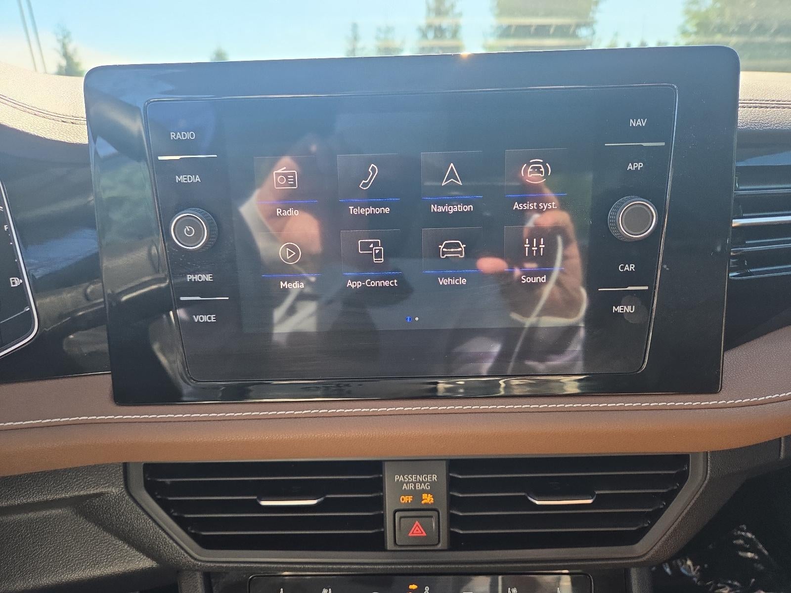 2025 Volkswagen Jetta SEL Auto