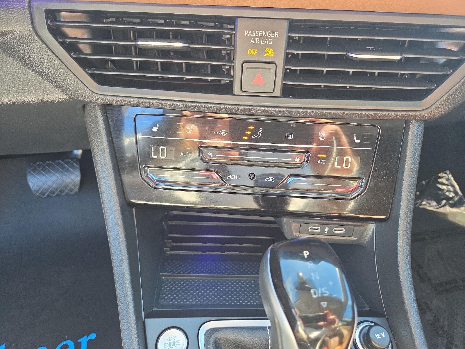2025 Volkswagen Jetta SEL Auto