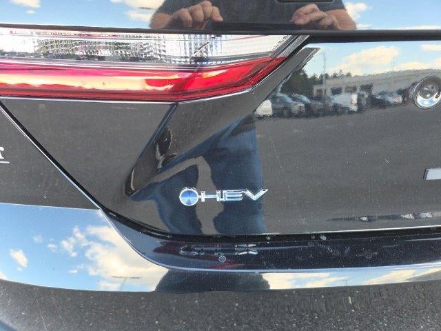 2025 Toyota Camry SE (SE)
