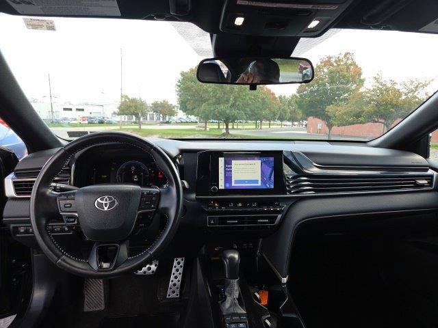 2025 Toyota Camry SE (SE)