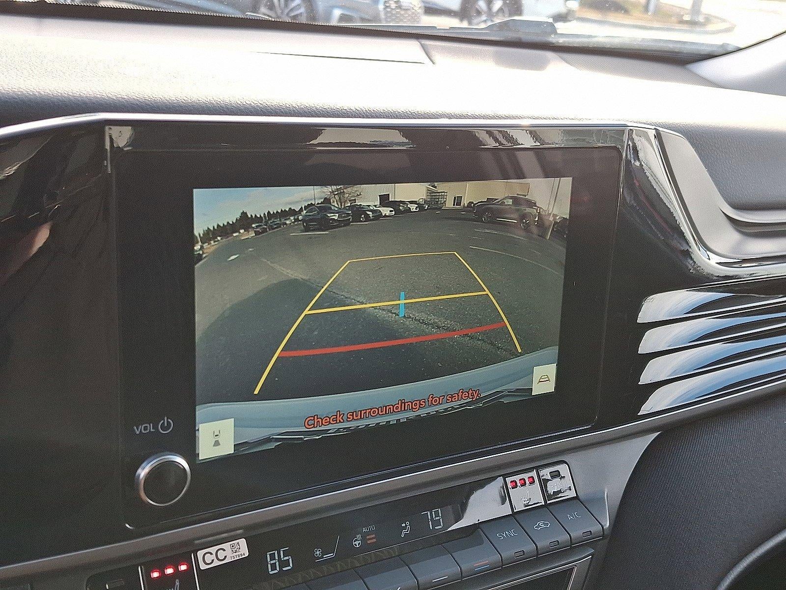 2025 Toyota Camry LE AWD (Natl)