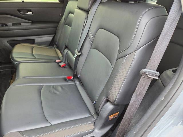 2024 Nissan Pathfinder SL 4WD