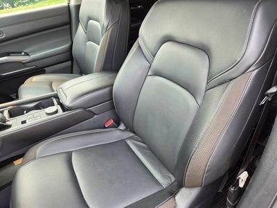 2024 Nissan Pathfinder SL 4WD