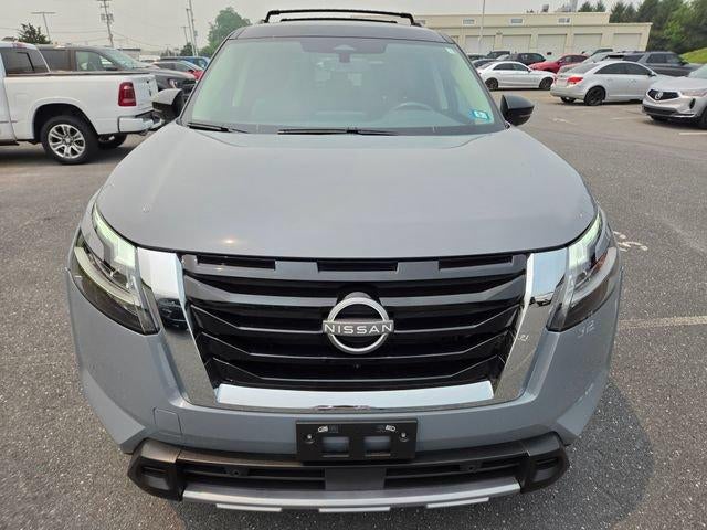 2024 Nissan Pathfinder SL 4WD