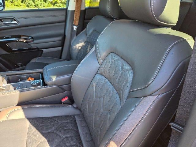 2026 Nissan Pathfinder Platinum 4WD