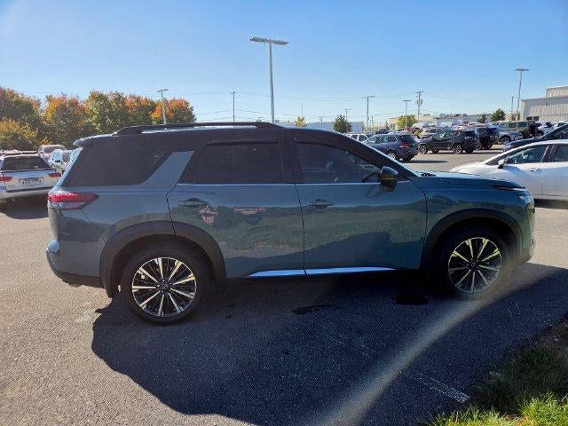 2026 Nissan Pathfinder Platinum 4WD