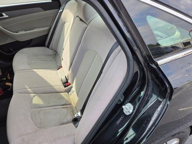 2015 Hyundai SONATA 4dr Sdn 2.4L SE