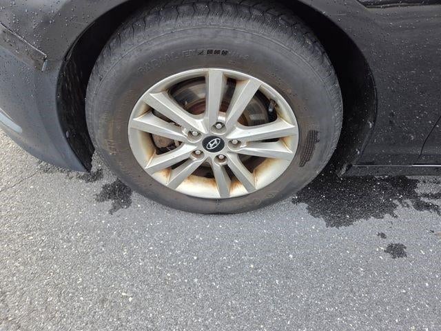 2015 Hyundai SONATA 4dr Sdn 2.4L SE