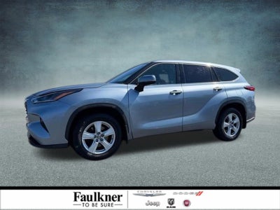2021 Toyota Highlander LE AWD (SE)