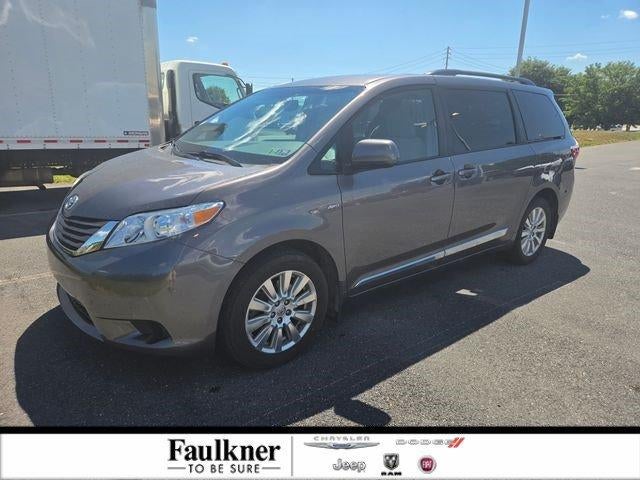 2017 Toyota Sienna LE AWD 7-Passenger (GS)