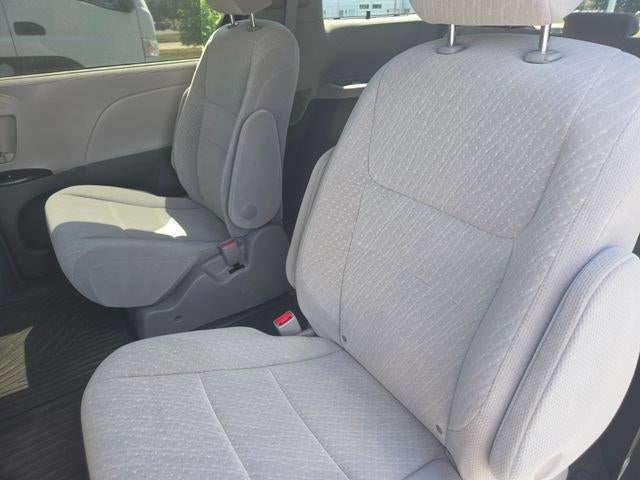 2017 Toyota Sienna LE AWD 7-Passenger (GS)
