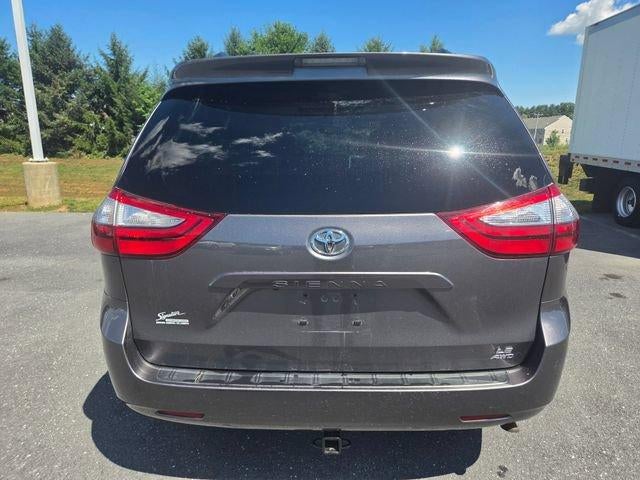 2017 Toyota Sienna LE AWD 7-Passenger (GS)