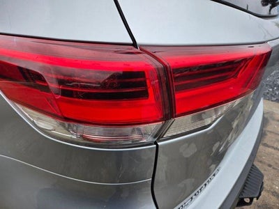 2017 Toyota Highlander SE V6 AWD (Natl)