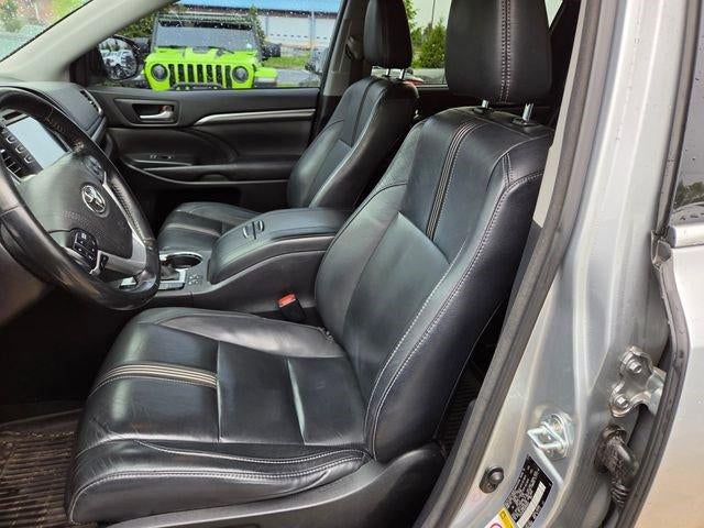 2017 Toyota Highlander SE V6 AWD (Natl)