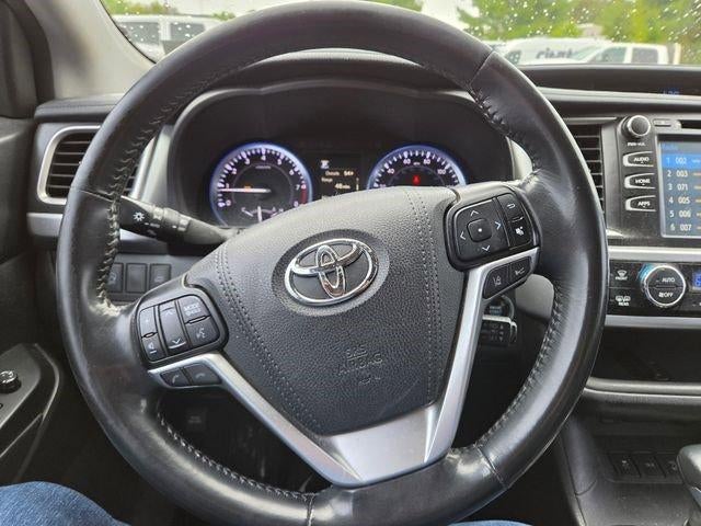 2017 Toyota Highlander SE V6 AWD (Natl)