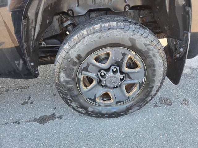 2016 Toyota Tundra 4WD Truck 4WD Double Cab Long Bed 5.7L V8 SR5 (Natl)