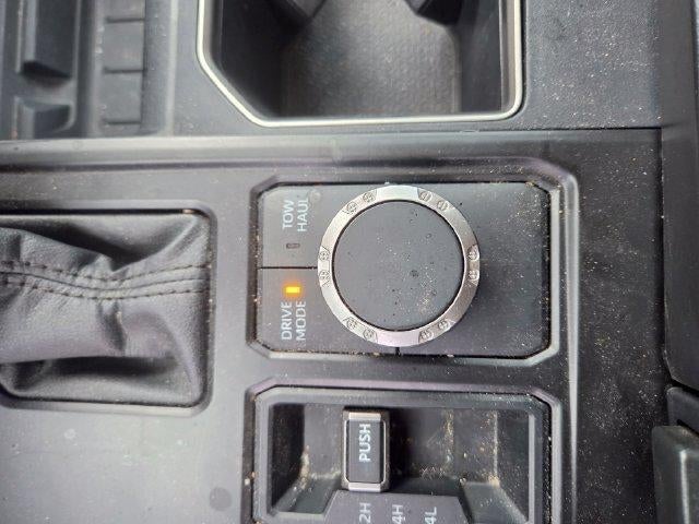 2024 Toyota Tundra 4WD 4WD SR5 CrewMax 5.5' Bed (SE)