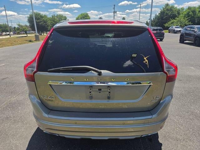 2016 Volvo XC60 AWD 4dr T5 Platinum