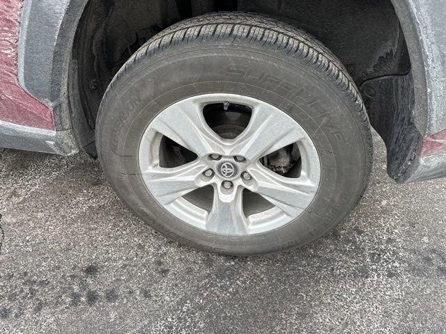 2019 Toyota RAV4 Hybrid LE AWD (Natl)